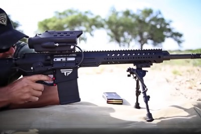 Zobacz najbardziej przerażający karabin snajperski! Z tego snajper nigdy nie chybi! 