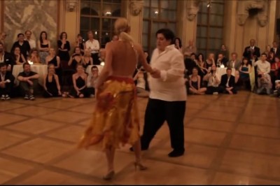 Śmiali się gdy facet z nadwagą powiedział, że jest tancerzem! Gdy zaczął się ruszać wszyscy zaniemówili! 