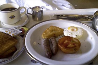 Zobacz jak karmią w szpitalach na całym świecie! Od razu rozpoznasz polskie śniadanie!