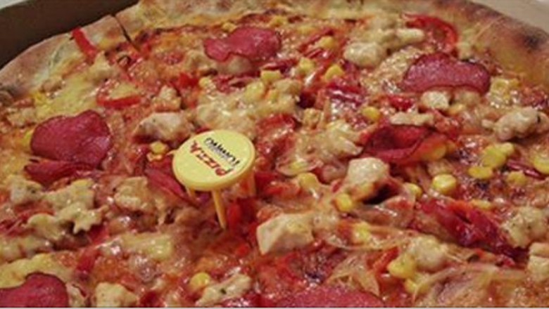 Zastanawiałaś się dlaczego do pizzy dodają ten mały plastikowy stoliczek? Ma to konkretne przeznaczenie!