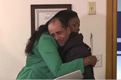 Bezdomny znalazł czek na 35000 złotych! Gdy go oddaje, jego życie całkowicie się zmienia.