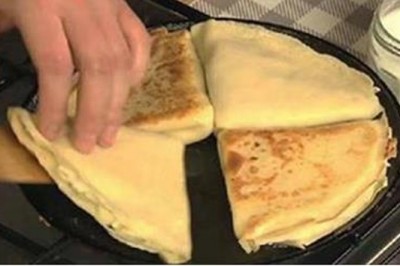 Naleśniki z ziemniaków szybko stały się hitem w internecie! Zobacz jak przygotować ten przysmak! 