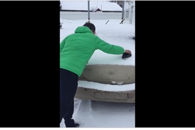   Jak w zimie poinformować kierowcę, że źle parkuje! 100% gwarancji działania :D