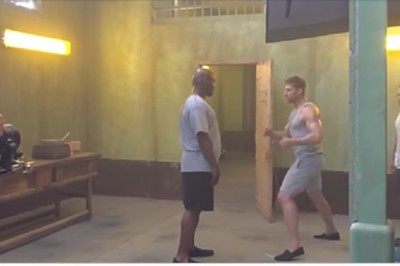 Wszyscy myśleli, że jest już stary i bez formy! Mike Tyson policzkuje Kickboksera w zaskakującym tempie!