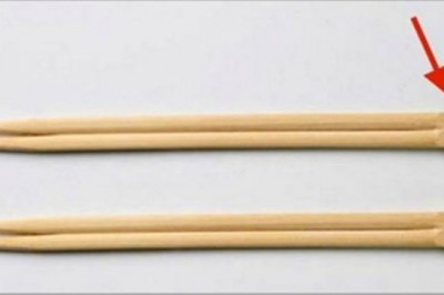 Ludzie nie mogą uwierzyć jak dowiadują się po co jest złączona końcówka na patyczkach do chińszczyzny!