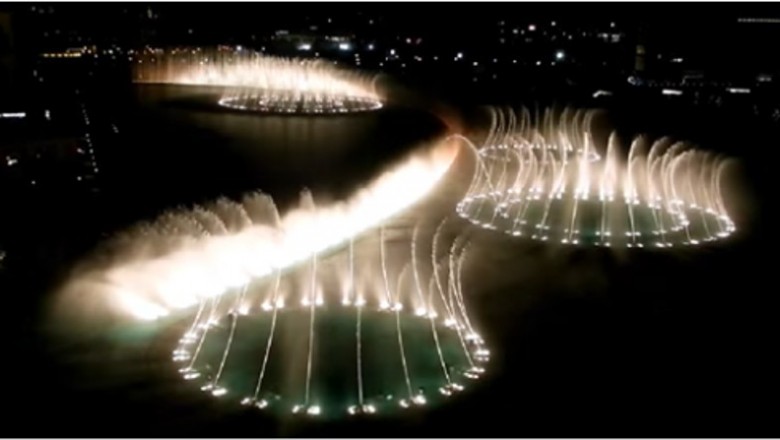 Największe na świecie tańczące fontanny w Dubaju! Taki widok robi niesamowite wrażenie!