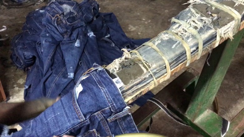 Zastanawiałaś się jak powstają modne i drogie przecierane spodnie? Masowa produkcja za grosze w Wietnamie! 