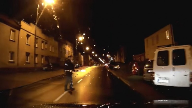 Zobacz jak wygląda upierdliwa kontrola drogowa! Ten policjant przeszedł sam siebie!