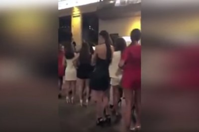 Sznur pięknych dziewczyn oczekujących na wejście do klubu! Witamy w Moskwie :D