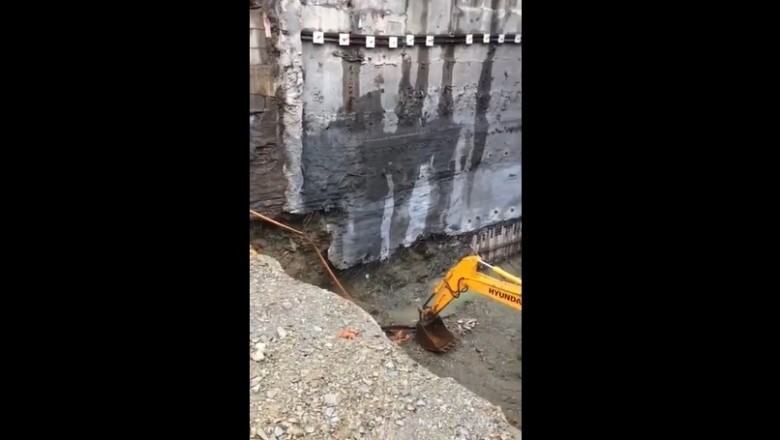 Efektowne zawalenie się betonowej konstrukcji podtrzymującej ściany wykopu!