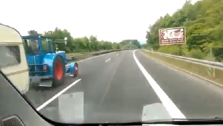 Lecisz sobie spokojnie 100 km/h prawym pasem, a tu nagle wyprzedza Cię traktor!