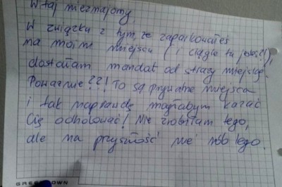 Zostawiła liścik kierowcy który zajął jej prywatne miejsce parkingowe. On jednak postanowił odpowiedzieć
