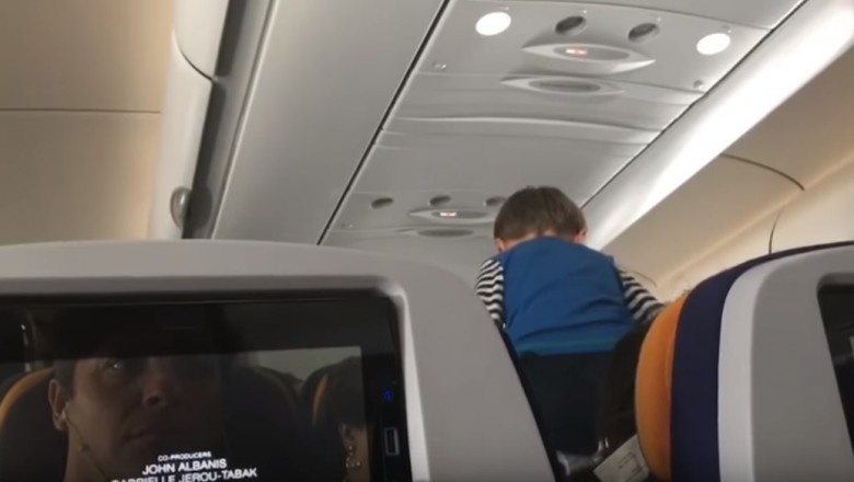 Dzieciak o demonicznym głosie nie dawał spokoju podczas 8 godzinnego lotu do NY