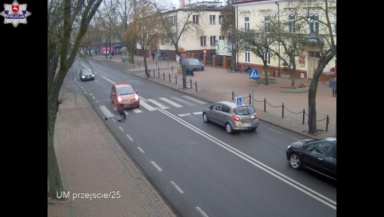 Kierowca nissana potrącił 41-letnią kobietę na przejściu dla pieszych w Łukowie