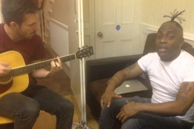 Coolio i „Gangster's Paradise” akustycznie. Mający 55 lat raper nadal potrafi zaśpiewać to jak w filmie 