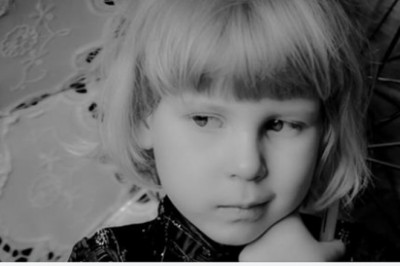 „Moja 4-letnia córka nie dostaje prezentów ani na urodziny ani na święta.”Taka postawa mamy wielu zaskakuje