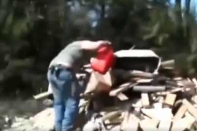 Właśnie dlatego trzeba uważać rozpalając ognisko benzyną