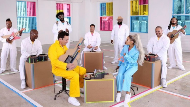 Rozwalili system. Ariana Grande i Jimmy & The Roots wykonują piosenkę na instrumentach Nintendo