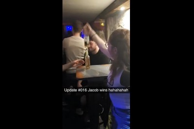 Dziewczyna chciała mu zrobić żarcik w pubie. Szybko ją zagiął