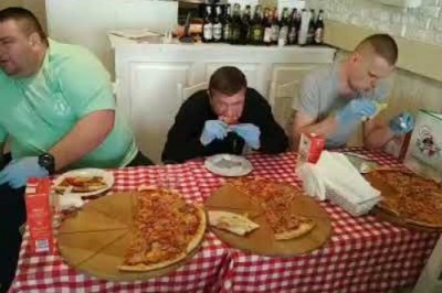 1500 zł za zjedzenie najostrzejszej pizzy w Polsce. Tych trzech podjęło wyzwanie
