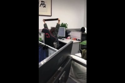 Kiedy wydaje Ci się, że masz dziwnych kumpli w pracy, ale ta kumpela przebija wszystkich