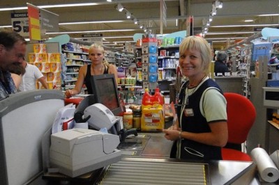 Daria pracuje na kasie w Biedronce.Zdradza zachowania klientów doprowadzające do szału