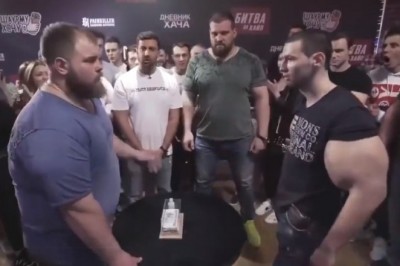 Walka na liście z gościem na syntholu. Długo nie wytrzymał takiego pojedynku