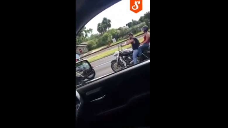 Wkurzony kierowca przejechał po motocyklistach. Nieudana wymiana zdań 