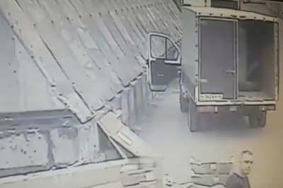 Myślisz, że masz mega refleks? Obczaj jak ten ziomek oszukał przeznaczenie