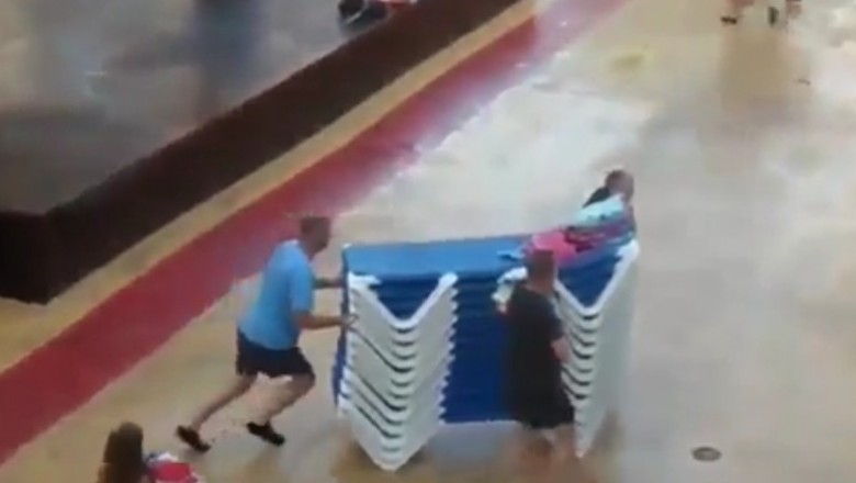 Mistrzostwa „Januszy i Grażyn” w rozkładaniu leżaków przy basenie w hotelu 