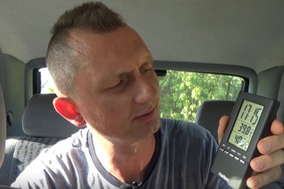 Zamknął się w samochodzie podczas upału na godzinę. Filmik, który daje do myślenia