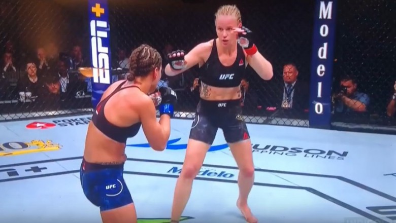 Kobieca walka UFC szybko zakończona jednym celnym kopnięciem 