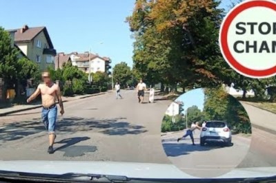 Trzech cwaniaków rzucało słupkami w auta - nagranie z Gdyni 