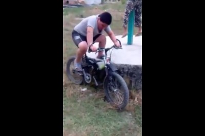 Kiedy chcesz pokazać chłopakom z osiedla, że jesteś kozakiem 