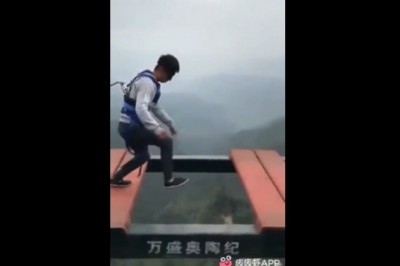 Tor przeszkód tylko dla odważnych. Niejeden miałby pełne majty