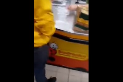 Nagrali jak kradną w Biedronce. Internauci poszukują nastolatków
