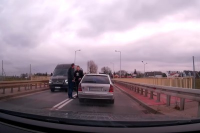 Pościg za „Sebą”, który spowodował kolizję. Kuriozalny finał sprawy