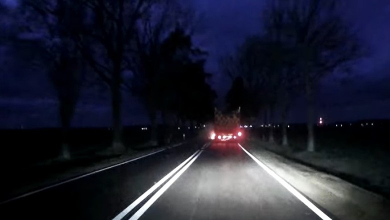Wypadek ciężarówki z drzewem i osobówki na DK63 - nagranie świadka 