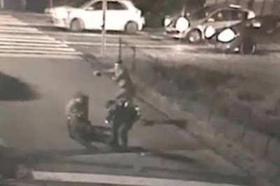 W Poznaniu zaatakowano policjantów podczas zatrzymania. Nagranie z monitoringu