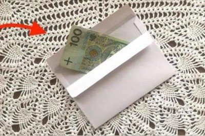 Wiesz ile wypada dać w kopercie księdzu po kolędzie? W zależności od regionu Polski kwoty są różne