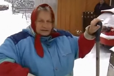 Ta babcia chyba idealnie pasuje do aktualnej sytuacji w naszym kraju