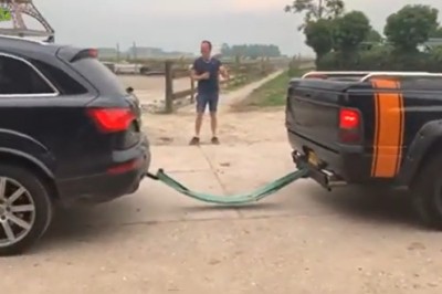 Audi Q7 vs Dodge Ram, czyli niemiecka technologia vs amerykańska