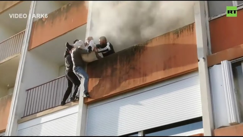 Wykazali się odwagą i uratowali mężczyznę z palącego się mieszkania