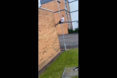 Kiedy mówisz kumplowi, żeby skoczył po piłkę