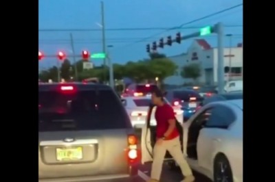 Kiedy wyskakujesz do innego kierowcy w korku, ale karma jest szybsza