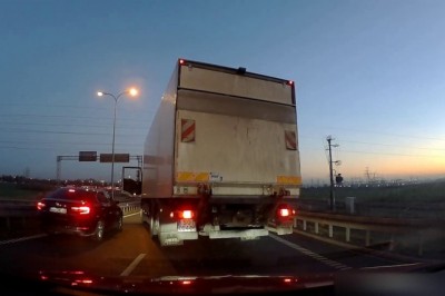 Kiedy szeryf drogowy trafi na prawdziwego szeryfa