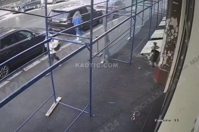 Kobieta kontra rusztowanie. To jest dopiero oszukać przeznaczenie