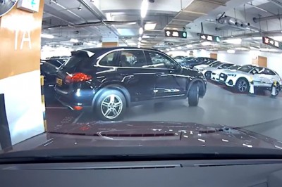 Kiedy mistrzyni kierownicy idzie sprawdzić co narozrabiała 