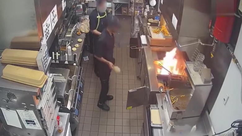 Palący się ogień kontra pracownicy restauracji. Mistrzowskie gaszenie 