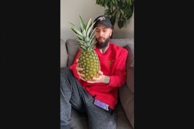 Rewelacyjny sposób na zjedzenie ananasa. Mało kto go zna